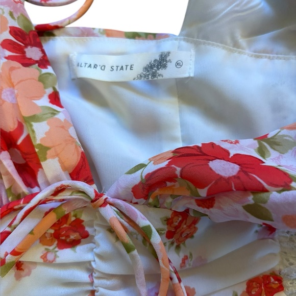 Altar’d State Aderny Patchwork Floral Mini Dress Tiered Short Sleeve Womens XL - Picture 11 of 14